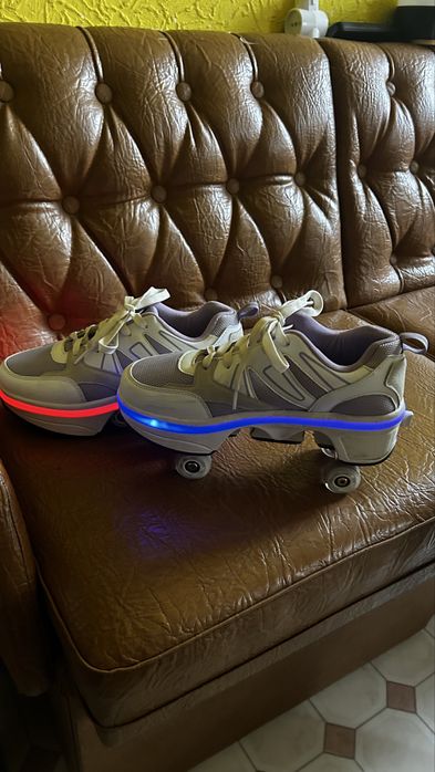 Роликові кросівки