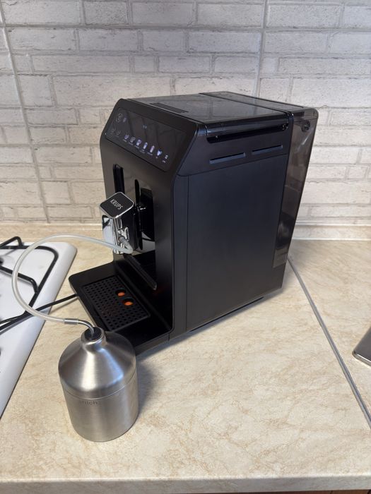 Кавомашина Krups EVIDENCE PLUS EA894Black edition Матова. Вітрина