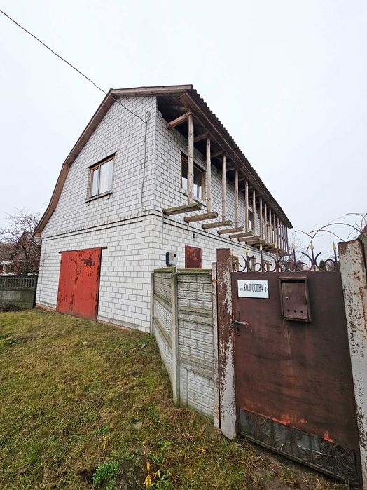 Продаж будинку в с. Р.Поляна біля Черкас, просторий 147м2