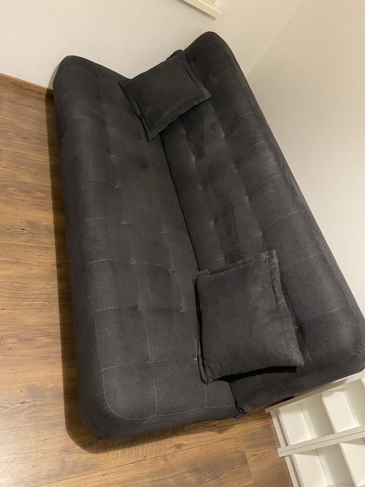 Wersalka czarna nie zarwana