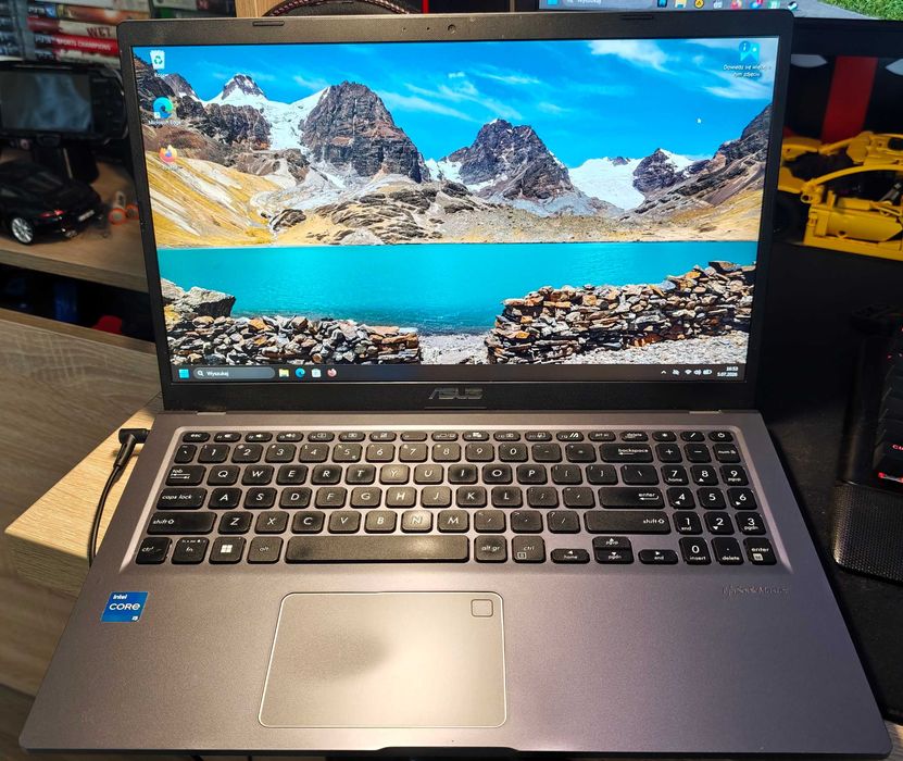 Laptop Asus X515EA I5 1135G7/12GB RAM/256GB SSD/WIN11