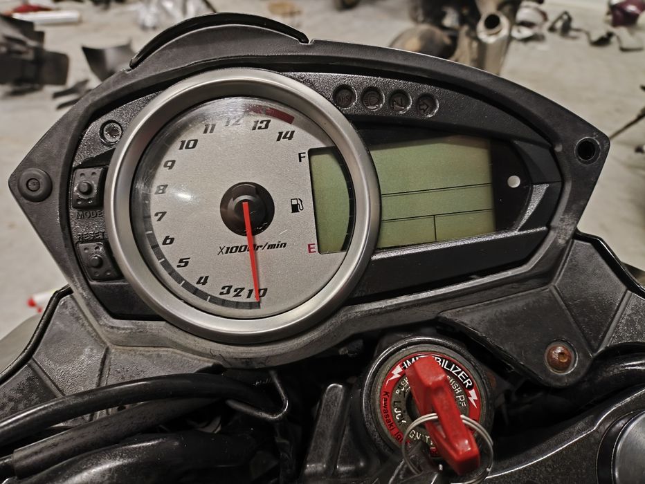 Kawasaki z 750 licznik 07-13 ABS