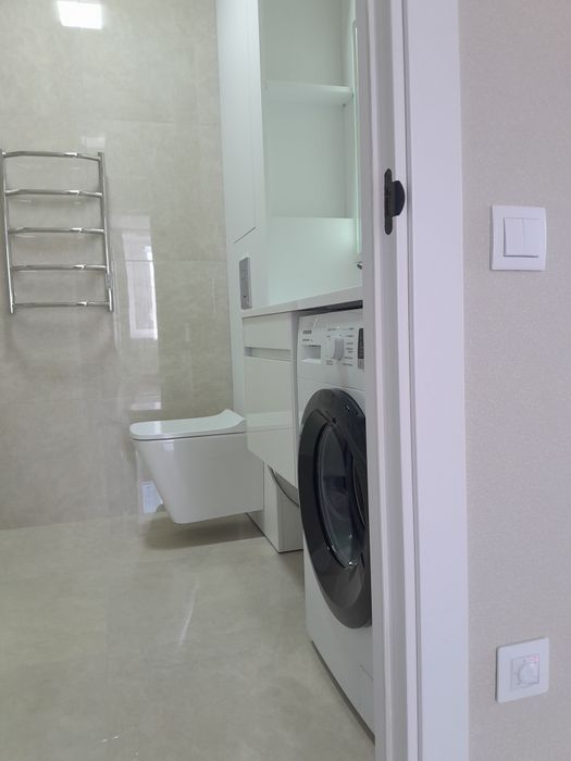 Новобудова Центр 2к.кв-70м2 Новий ремонт!