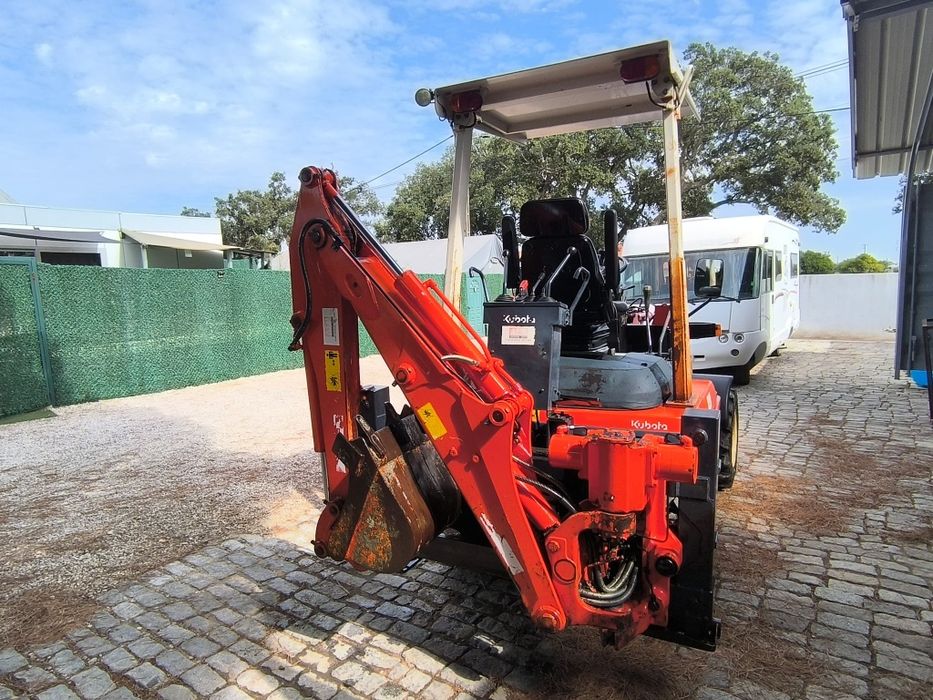 Retroescavadora Kubota r 4 2 0 alpha 2 0 0 8
