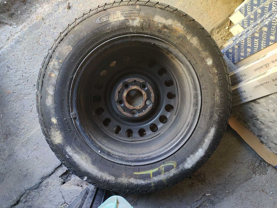 2 koła + 4 kołpaki mercedes w124