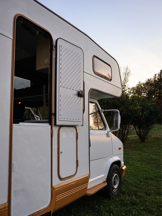 Alugar autocaravana