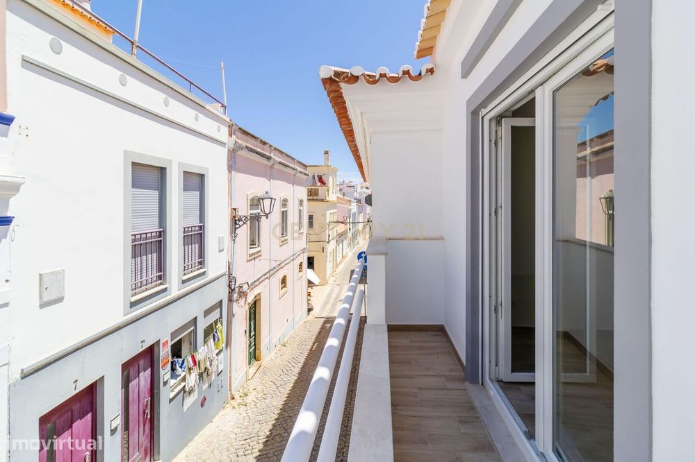 Invista no Coração de Lagos – Moradia T1 Renovada no Centro Histórico