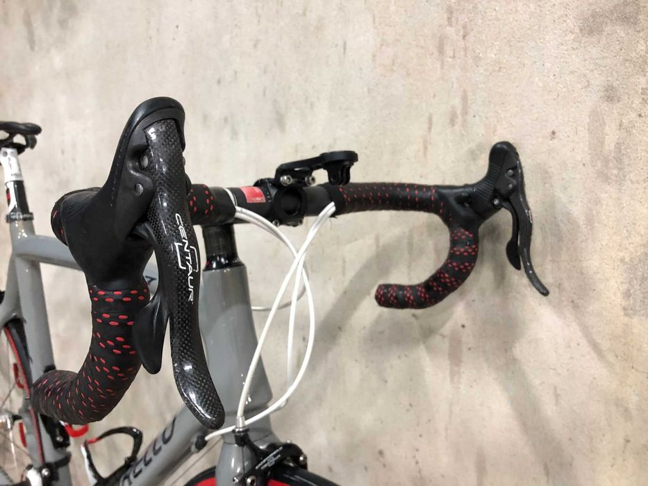 Bicicleta de Estrada Pinarello FP7