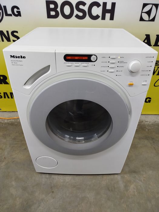 Пральна машина фірми Miele