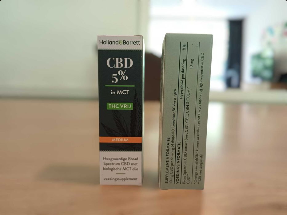 Holland & Barrett Olejek CBD 5% 10ml Oryginalny