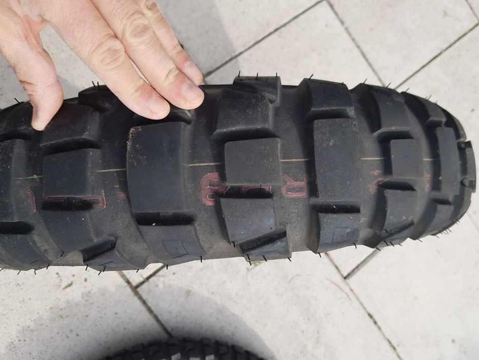 Pneus BRIDGSTONE para moto