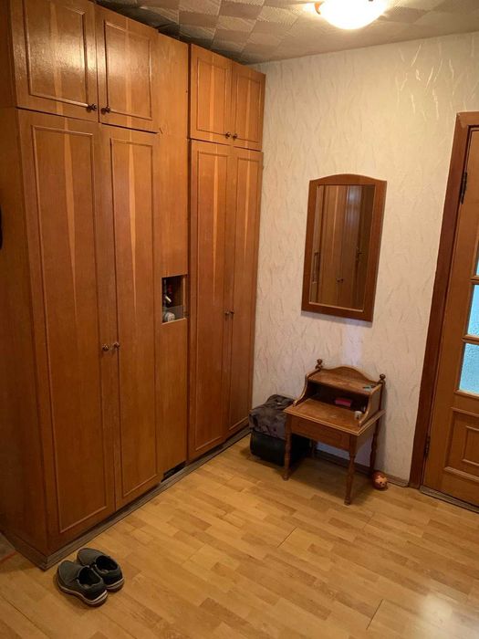 Двухкомнатная срочно  сдам квартиру
