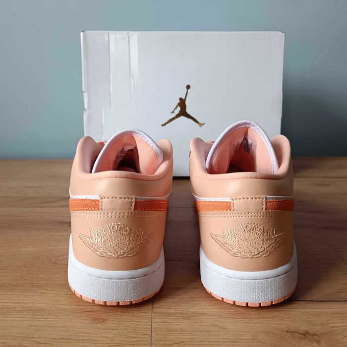 WMNS Air Jordan 1 Low r. 44,5 (29 cm) Sunset Haze/Bright Citrus