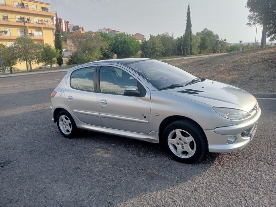 Peugeot 206