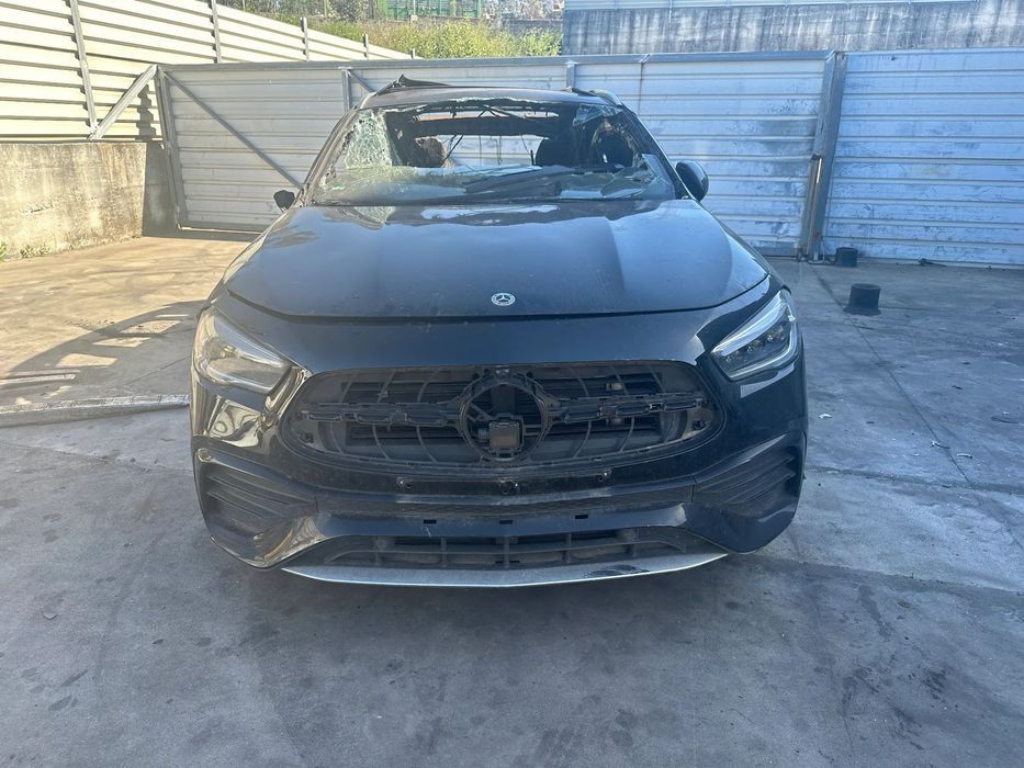 MERCEDES GLA (H247) 200 d 150 CV DE 2021 PARA PEÇAS