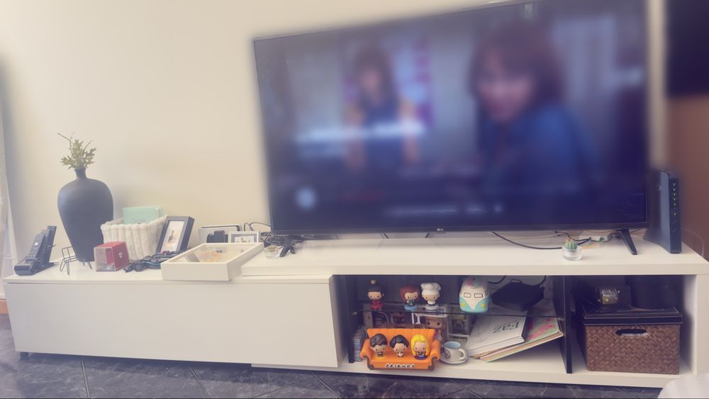 Vendo movel tv + vitrine CONFORAMA