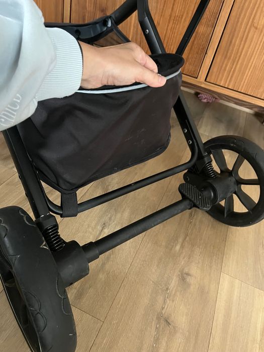 Wózek skiddou moss jak cybex balios