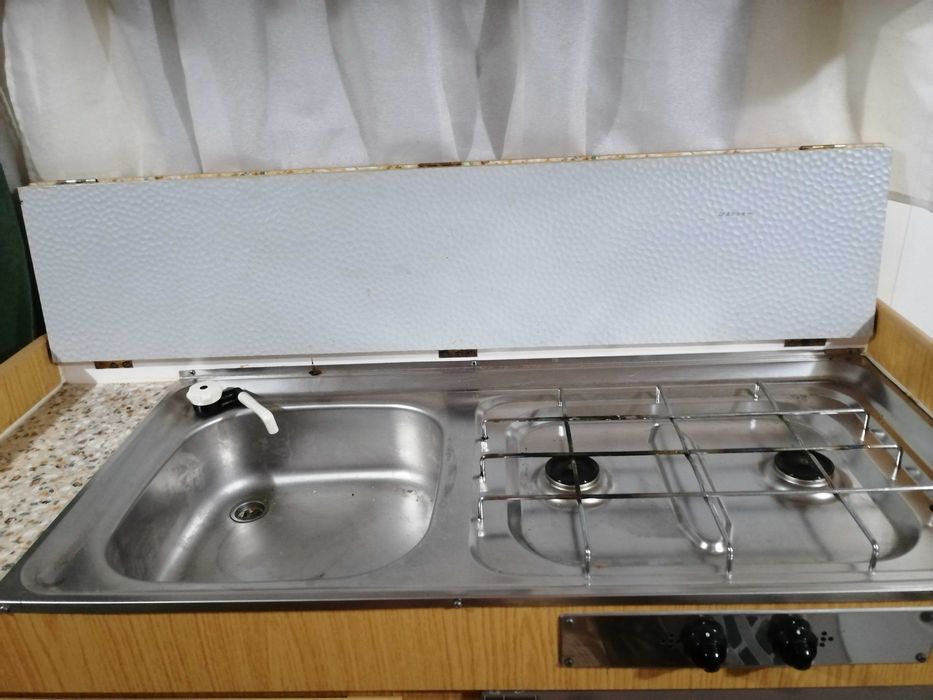 Caravana PLUMA GROU 350 – 1999 – 750kg – Impecável