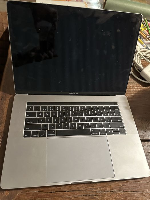 Macbook Pro 2017 - nao funciona