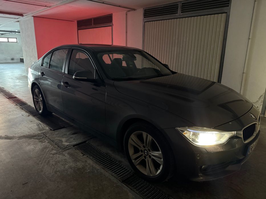 BMW 318D 2012 excelente carro