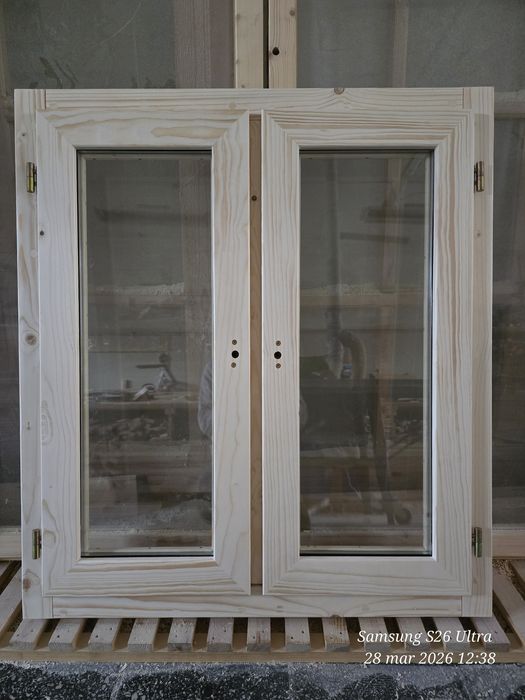 Okno drewniane 90 x 100