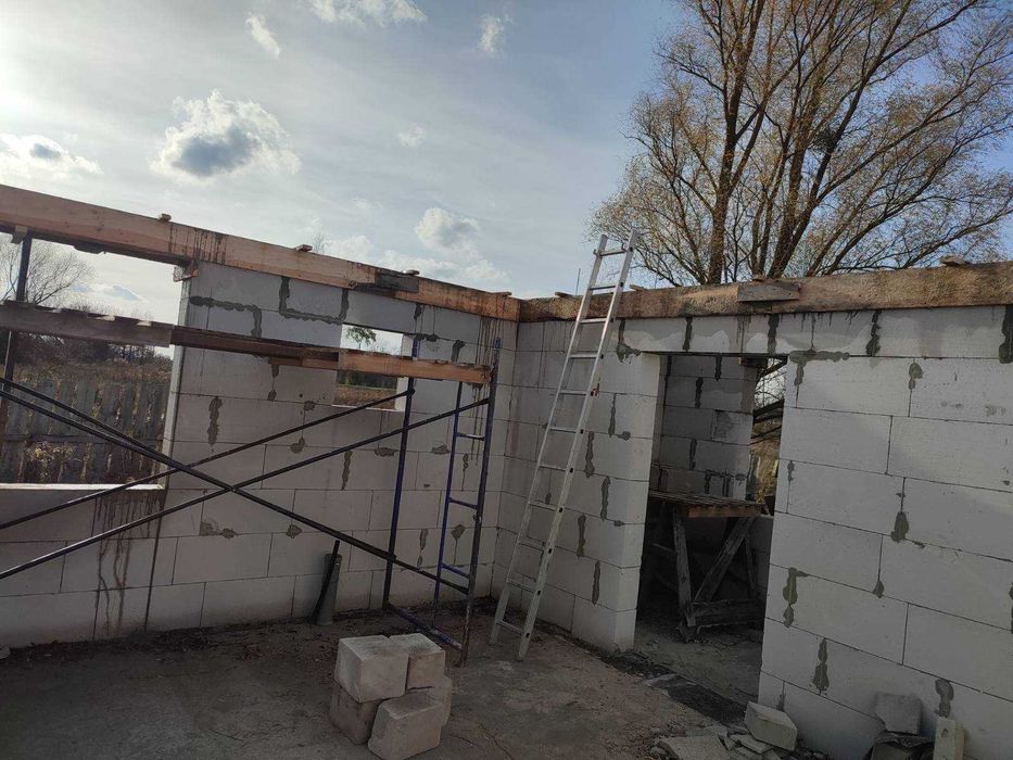 Продам земельну ділянку з розпочатим будівництвом