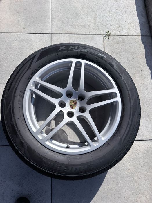 Felgi Porsche Macan 95B601025 18" 255/35/18 235/55/18