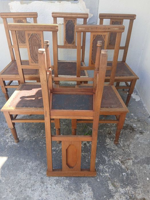 Cadeiras antigas madeira e couro 6