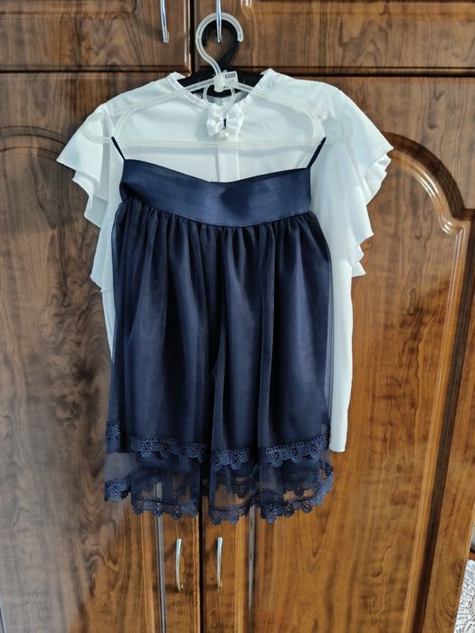 Блузка і спідничка