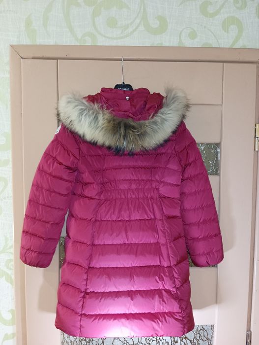 Продам зимний пуховик от MONCLER