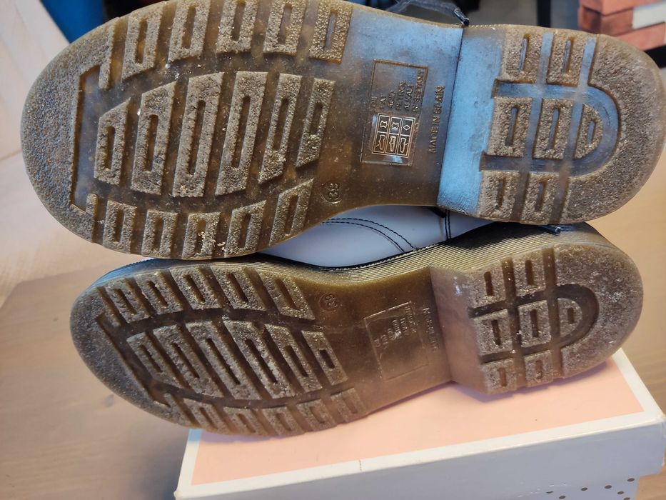 sprzedam buty w idealnym stanie