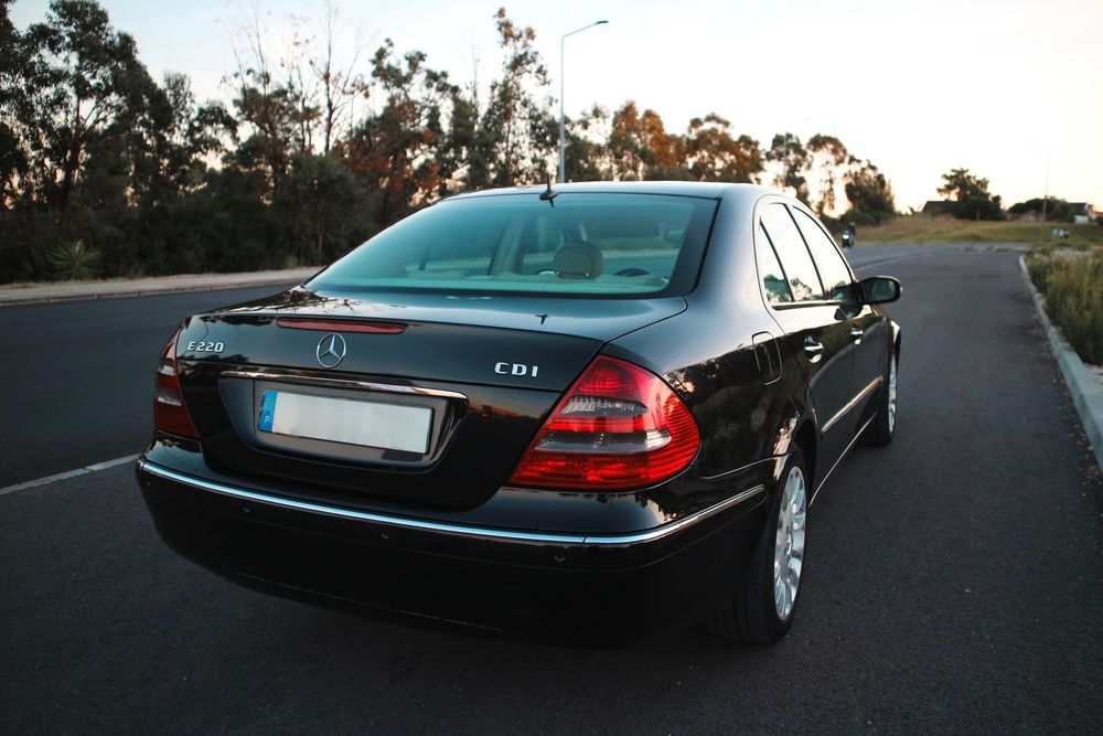 Mercedes-Benz E220 — photo 3