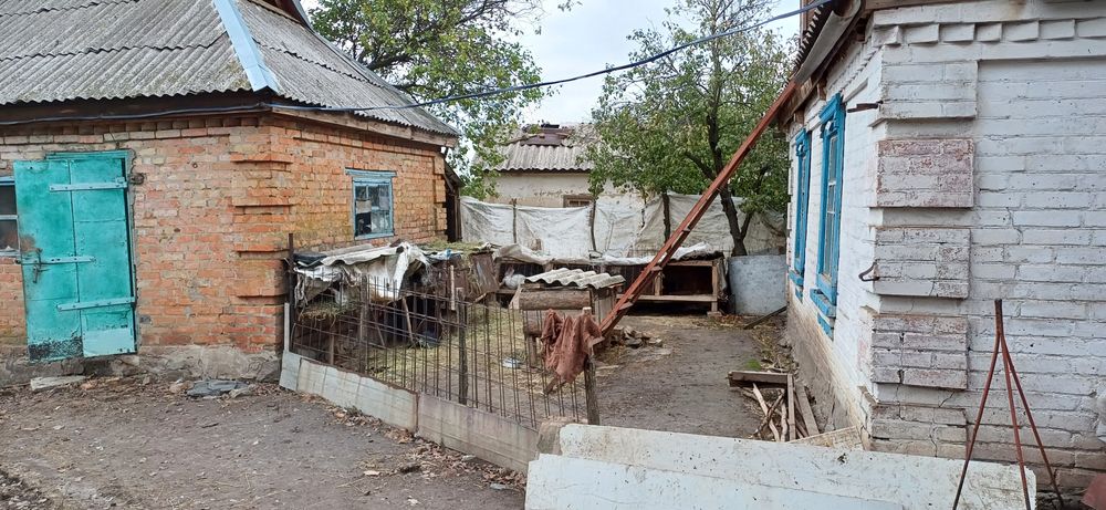 Продам будинок в с.м.т. Петрове