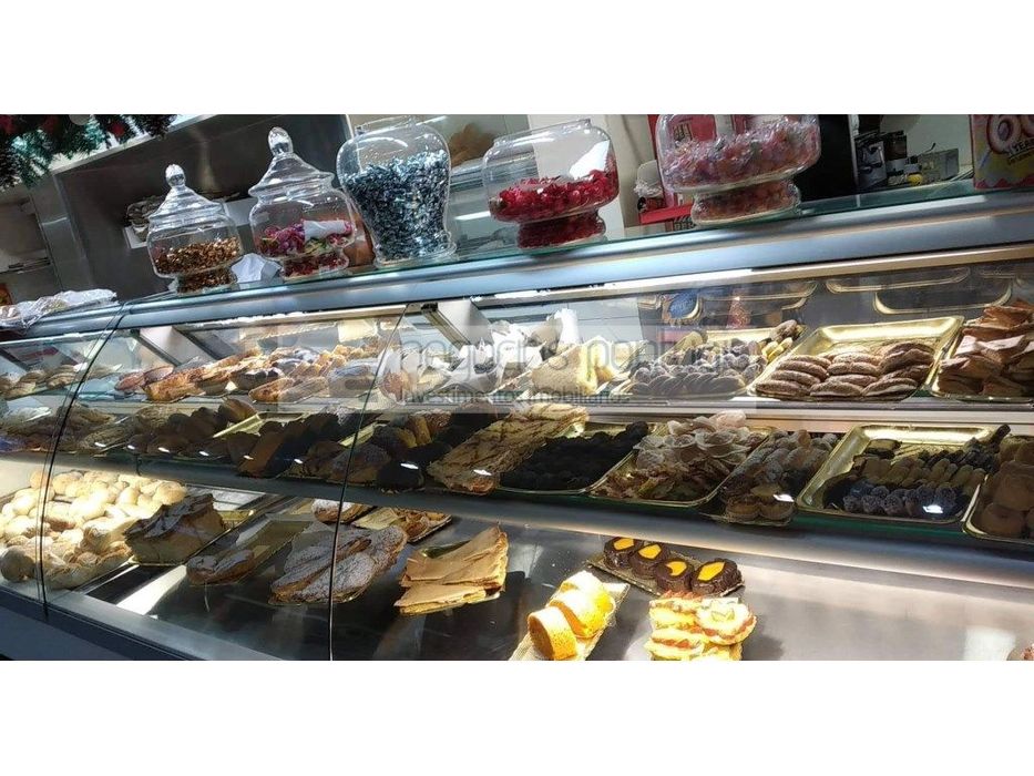 Vende-se lojas com negocio a funcionar Padaria, pastelaria, restaur...