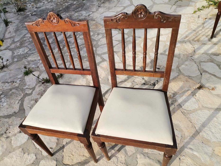 4 cadeiras (preço unidade). Oferta + 2 cad. Lourinhã.