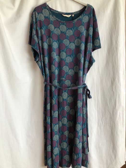 sukienka z wiskozy