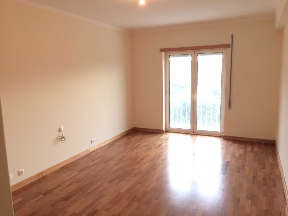 Apartamento T3 como novo situado 10min Coimbra