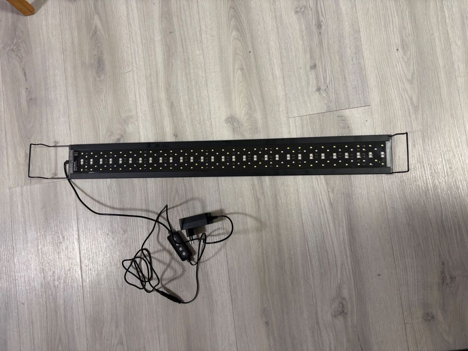 Велика лампа для акваріума 80 см