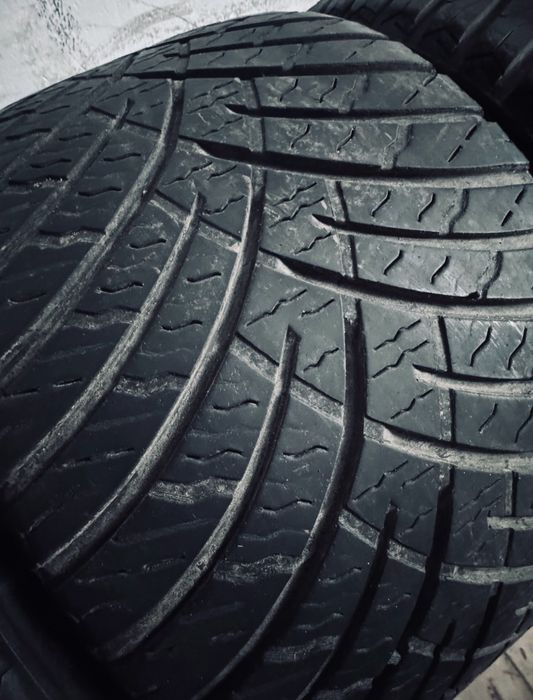 Stan bdb 7,5mm 2022r cena za 4szt Berlin Allseason- 235/35/19