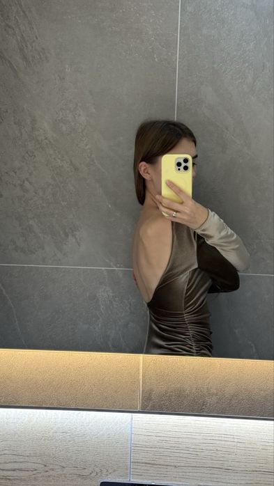 Плаття Zara колір оливковий