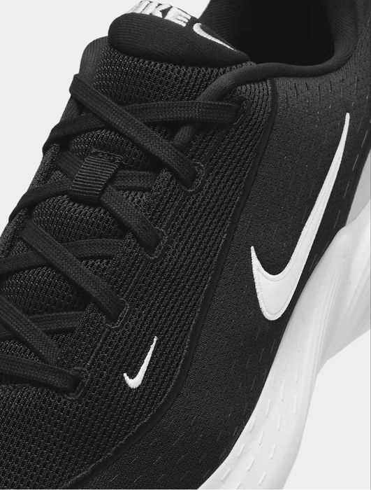 Кросівки Nike Uplift SC