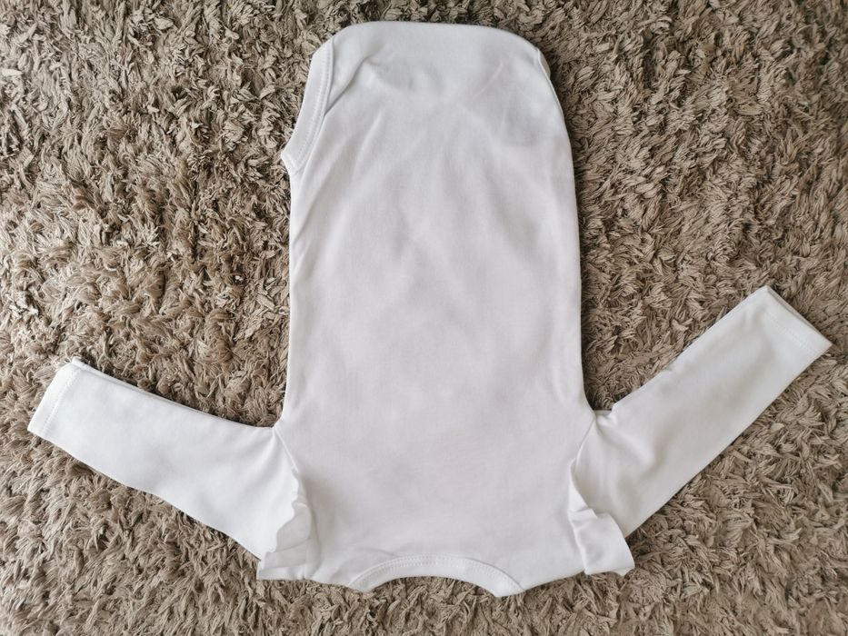Białe body z długim rękawem r. 68