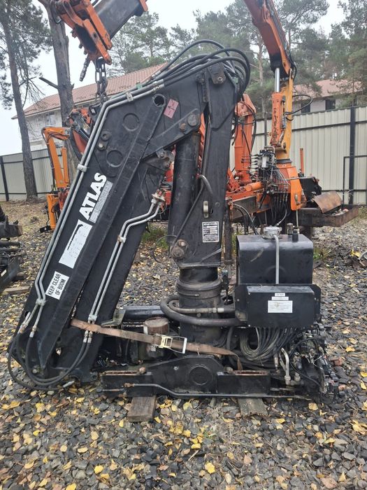 Маніпулятор Атлас 3500 2 висуви стріли.Є вихід на ротатор.