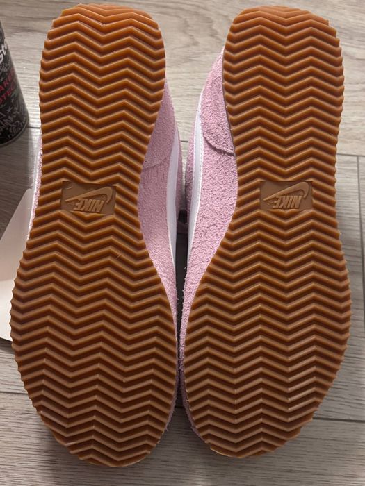 кросівки nike kortez рожеві