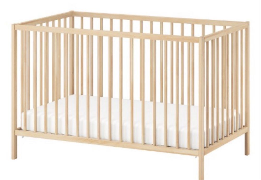 IKEA Дитяча кроватка  SNIGLAR + матрац