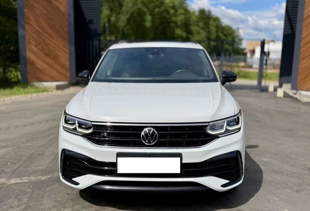 Volkswagen Tiguan R-Line Black Edition 2021 II поколение (FL)