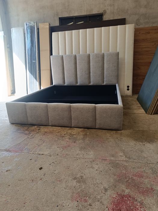 Łóżko tapicerowane panele stelaż pojemnik na wymiar od producenta