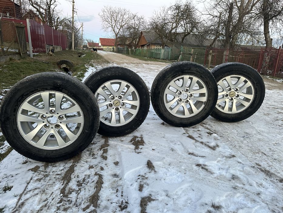 Продам диски з резиною 215/65/16 5x120