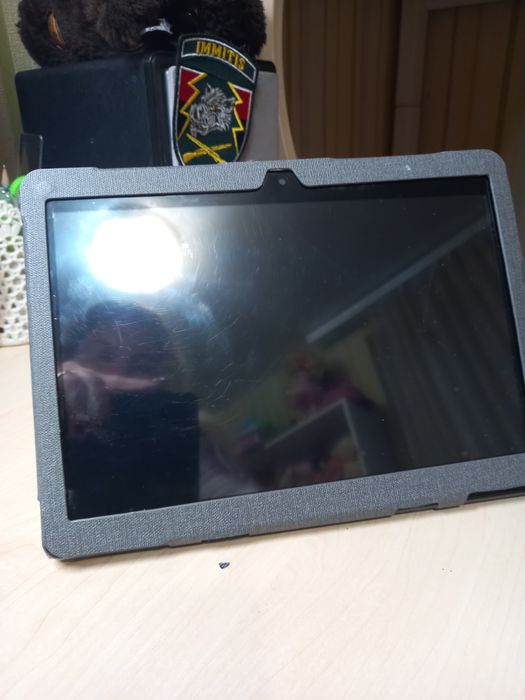 Продам планшет  tPad