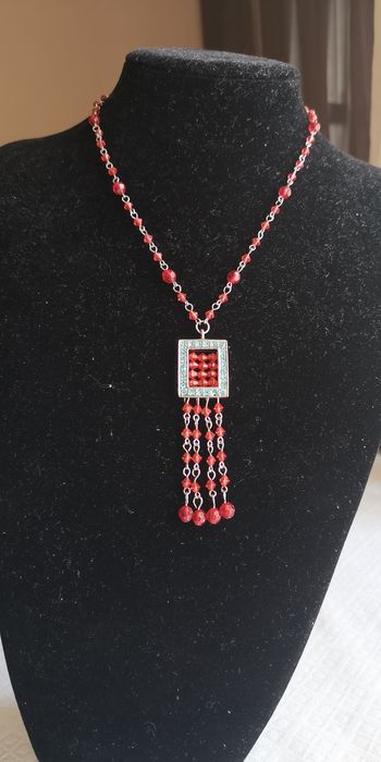 Colar femenino em aço inoxidável